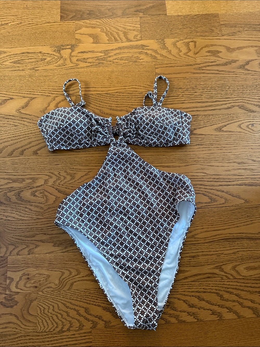 Cupshe Brown and White One-Shoulder Kids Swim One Piece